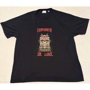 Burberry Labyrinth Of Love Men’s T-Shirt Size Medium Graphic Luxury Rare
